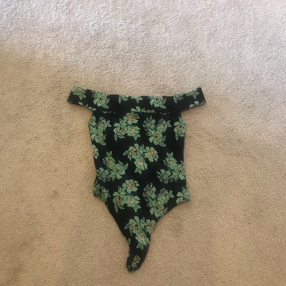 🤩Free people so much floral body suit🤩 - Picture 4 of 6